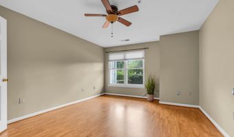 20593 CORNSTALK Ter 101, Ashburn, VA 20147
