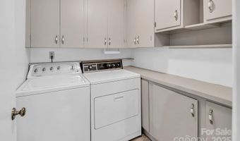 7608 Zermatt Ln, Charlotte, NC 28226