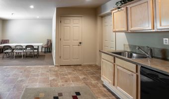 1949 NW Monterey Pines Dr UNIT 4, Bend, OR 97703