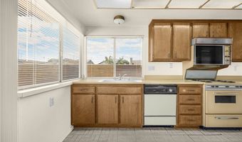 4510 E Hightree Cir, Anaheim, CA 92807
