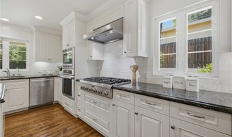 2011 Canyon Rd, Arcadia, CA 91006