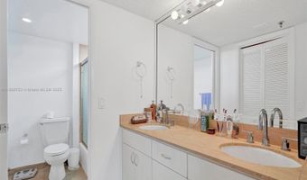 9300 Bay Harbor Ter 4B, Bay Harbor Islands, FL 33154