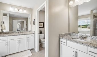 801 Deepwood Ct, Boiling Springs, SC 29316