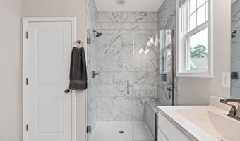106 Fontana Lake Rd, Aberdeen, NC 28315