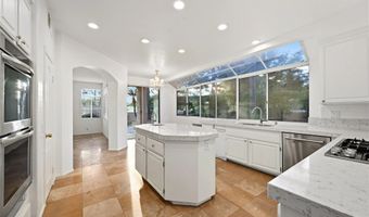 516 Camino Bailen, Escondido, CA 92029