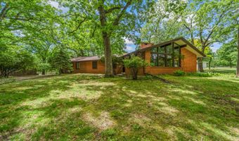 433 Westwood Dr, Ames, IA 50014