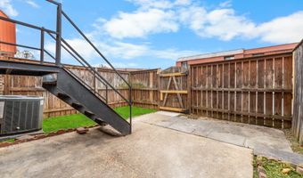 4107 MASSACHUSETTS Ave SE 9, Washington, DC 20019