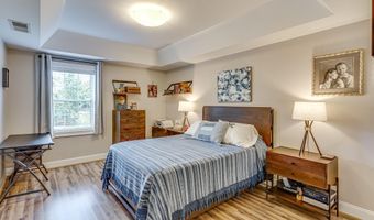 6301 EDSALL Rd 122, Alexandria, VA 22312