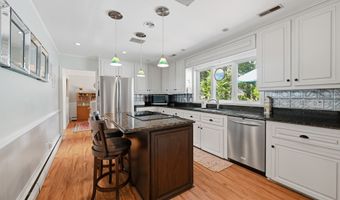 188 Great Plain Rd, Danbury, CT 06811