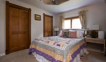 21207 Lawrence 1230, Aurora, MO 65605