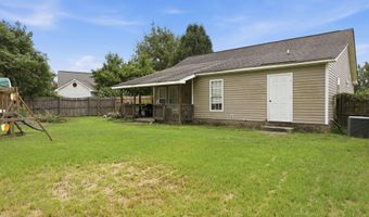 3726 Countryaire Dr, Ayden, NC 28513
