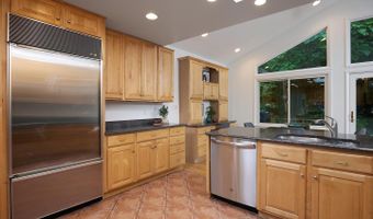 3615 38TH St N, Arlington, VA 22207