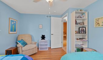 3204 Farmbrook Ct, Ann Arbor, MI 48108