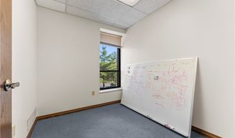 600 Commerce Dr, Coraopolis, PA 15108
