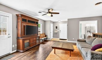 54 Foxberry Dr, Arden, NC 28704
