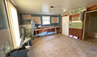 811 6th Ave, Alton, IA 51003