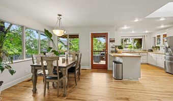 545 Holly St, Ashland, OR 97520