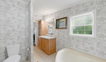 138 Swains Ln, Barco, NC 27917