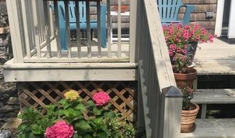 12 Callender Ave 1, Newport, RI 02840
