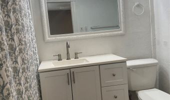110 S Hubbard St, Alvord, TX 76225