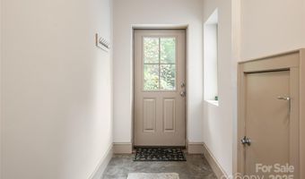 135 Spooks Branch Rd, Asheville, NC 28804