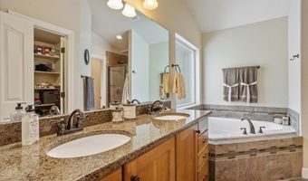 5254 SHADOW ROCK Dr, Cheyenne, WY 82009