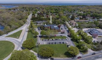 360 Kingstown Rd, Narragansett, RI 02882
