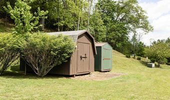 2804 Hash Ridge Rd, Barboursville, WV 25504