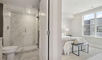 901 19TH St NE Ph2, Washington, DC 20002