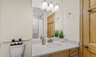 161 Buttonwood Dr, Brattleboro, VT 05301