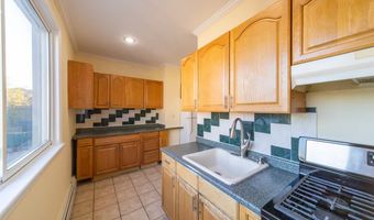 14 MEADOW St, Bayonne, NJ 07002
