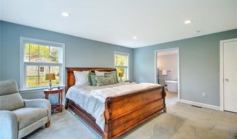 25 Belton Dr, Barrington, RI 02806