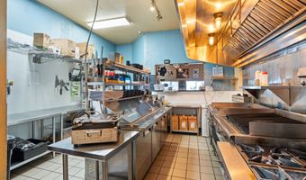 401 OAK St, Brookings, OR 97415