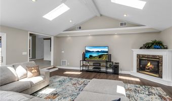 21 Tee Ct, Amherst, NY 14221