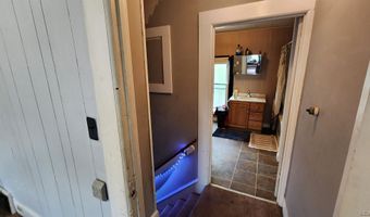 513 N Broad St, Adrian, MI 49221