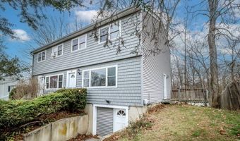 32 Pleasant St, Bethel, CT 06801