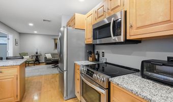 19 Tamarack Ln, Amherst, NH 03031