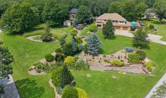 32335 Wildwood Dr, Adel, IA 50003