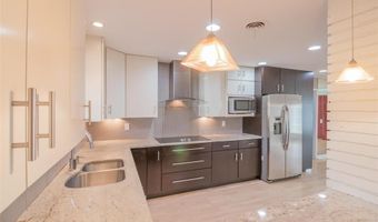 507 Glenmeadow Dr, Ballwin, MO 63011