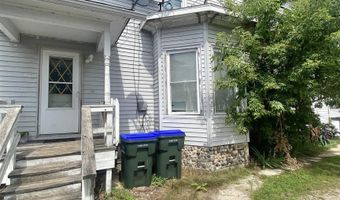 237 MILL St, Algoma, WI 54201