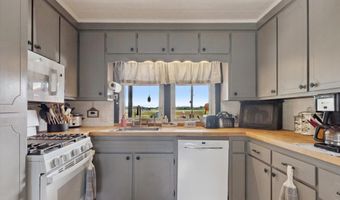 3515 N Bliss Rd, Alma, MI 48801