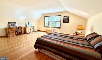 26 POLING FARM Ct, Belle Mead, NJ 08502