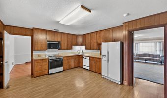 47 Midway St, Bamberg, SC 29003