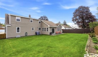 123 Royal Ave, Cranston, RI 02920