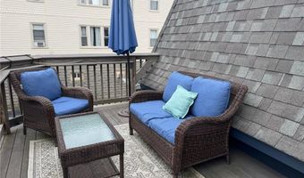 4 Hammond St 5, Newport, RI 02840