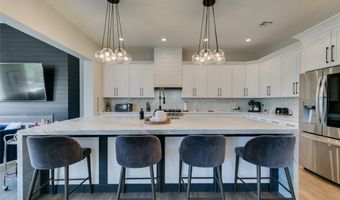 2813 Red Springs Dr, Las Vegas, NV 89135