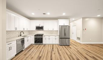 5 Jacqueline Way, North Babylon, NY 11703