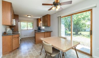 991 Cortland Dr, Apple Valley, MN 55124
