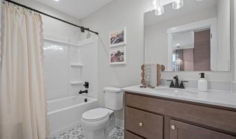 3657 Kinsley Blvd, Ann Arbor, MI 48105