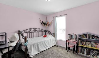 7 Burroughs Dr, Ashville, OH 43103